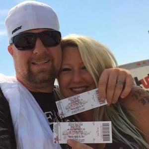 Meet your Posher, Melissa